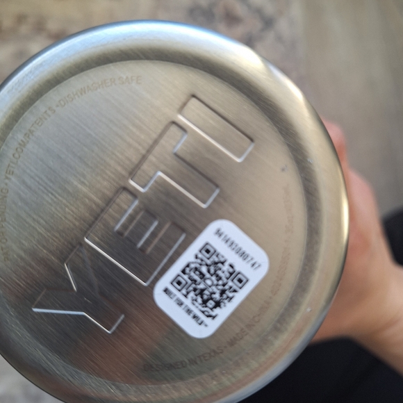 YETI Rambler 35 oz Mug with Straw Lid | Limited Edition in Firefly Yellow - Picture 5 of 5